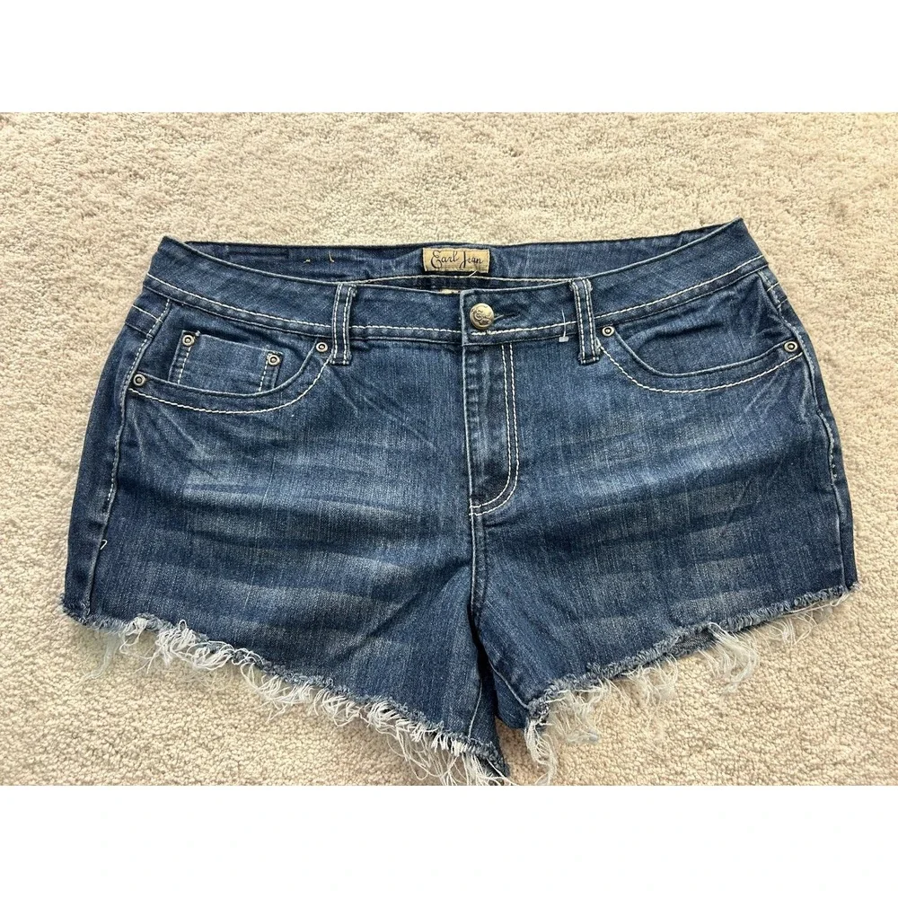 Earl Jean Women's Denim Shorts‎ Size 14 Blue Frayed Hem Studded Pockets